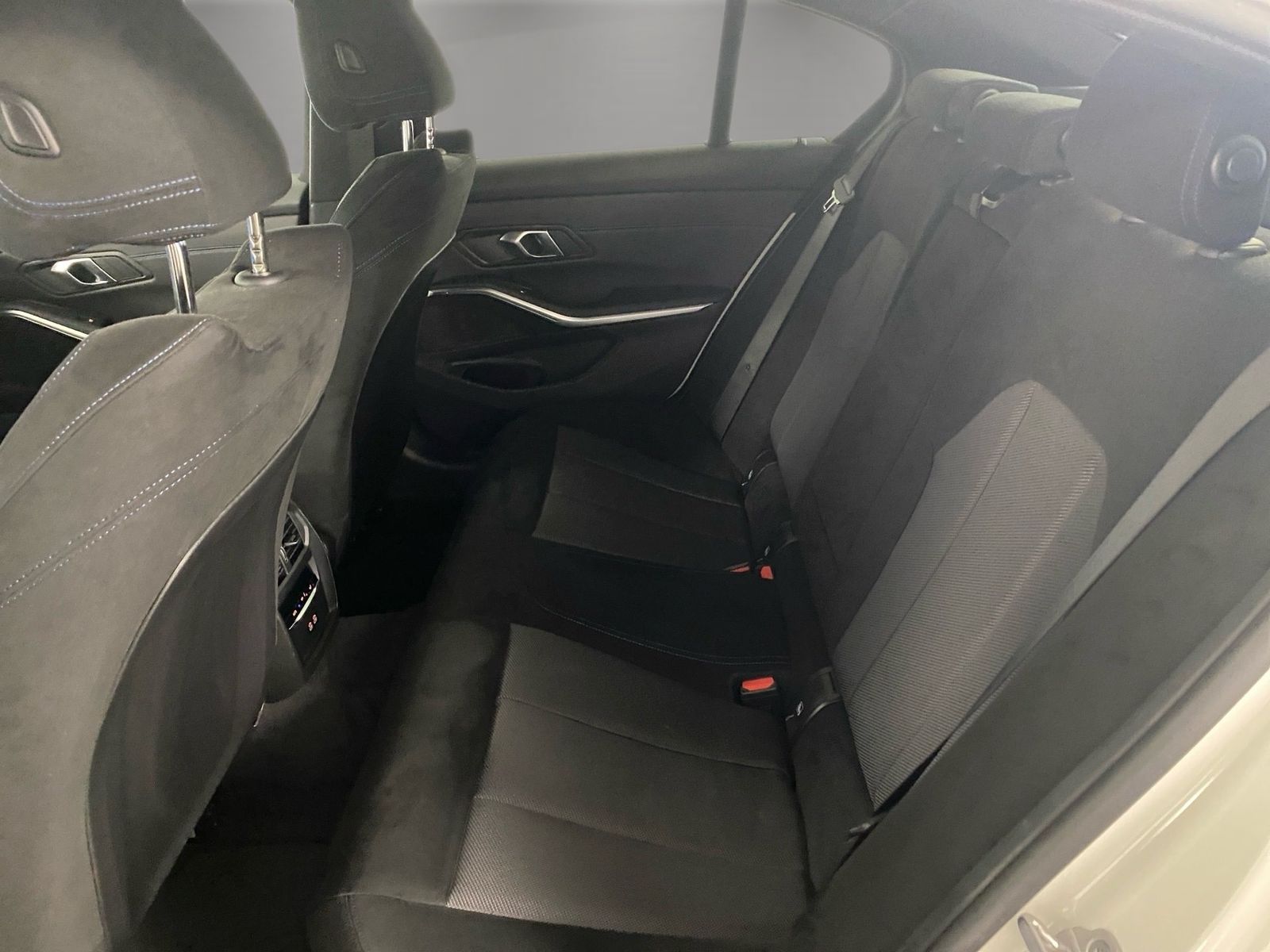 BMW 320 - Bild 13