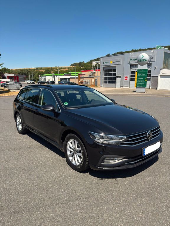 Image of Volkswagen Passat