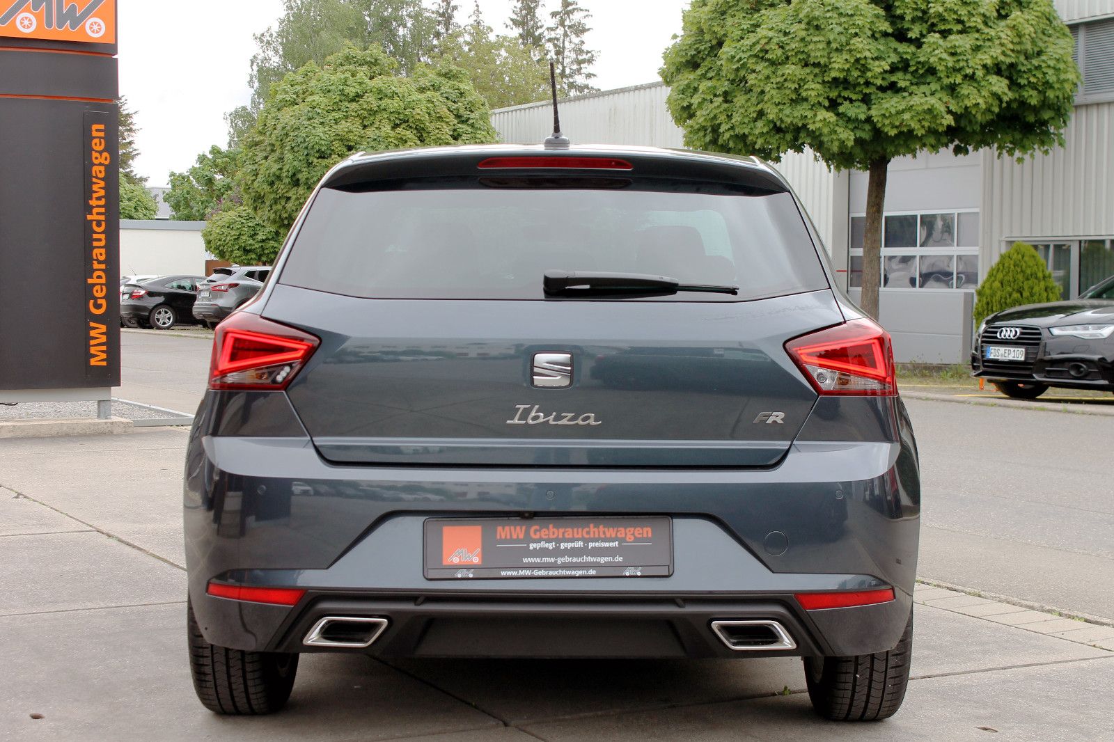 Fahrzeugabbildung SEAT Ibiza 1.0 TSI DSG FR-Line Temp. PDC KAM LED SHZ