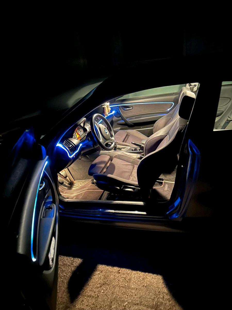 BMW 116 2011 — interior
