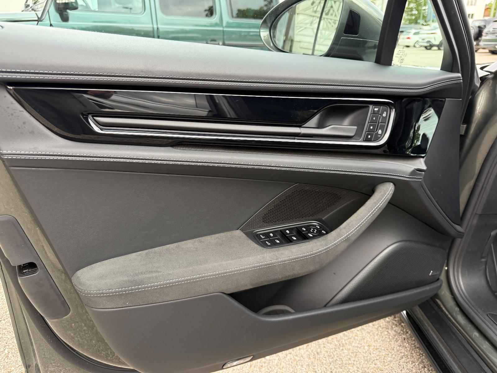 Porsche Panamera GTS/Standheizung/Allradlenkung/PTV/Pano – 20