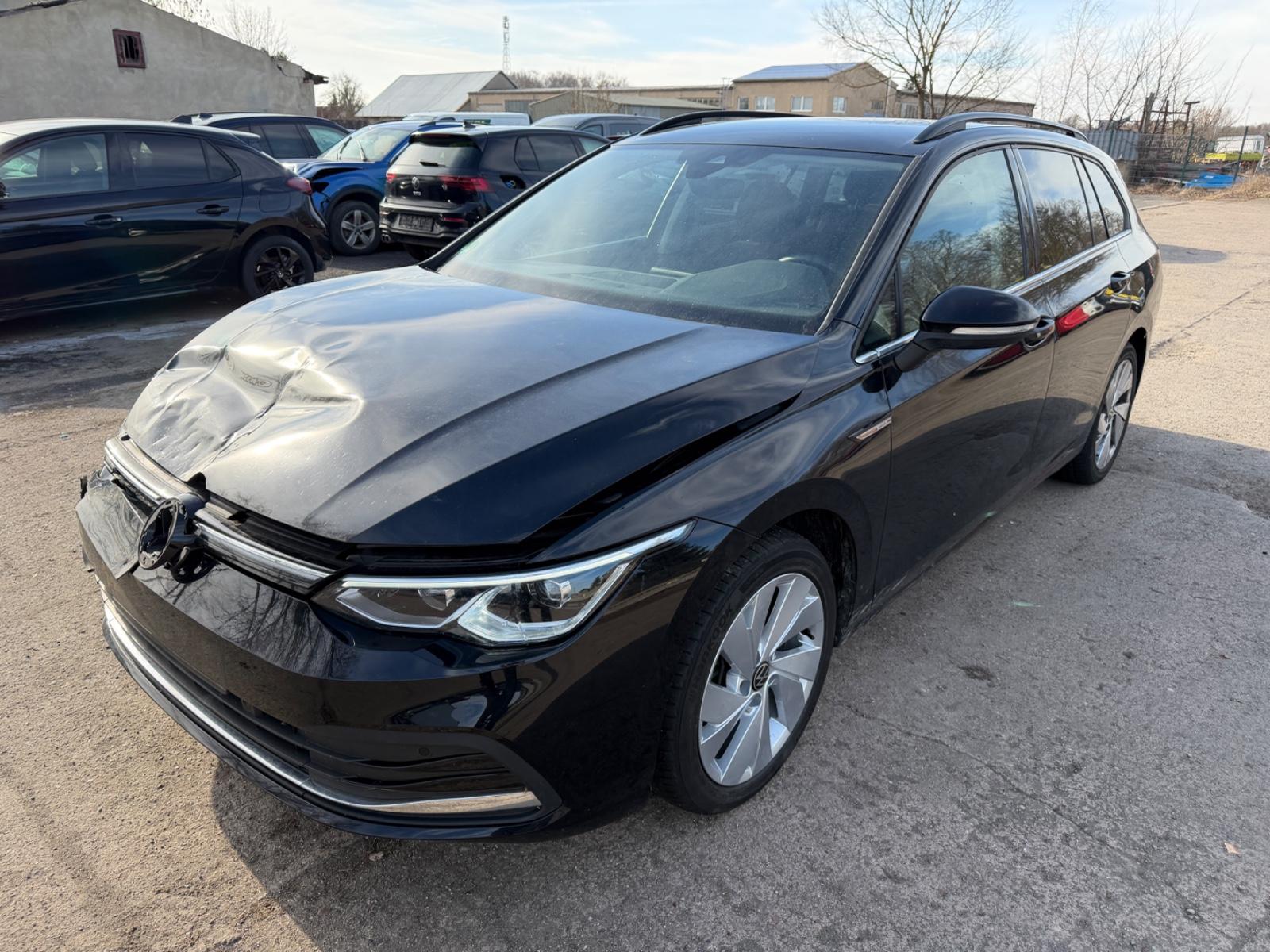 Volkswagen Golf VIII Variant Style