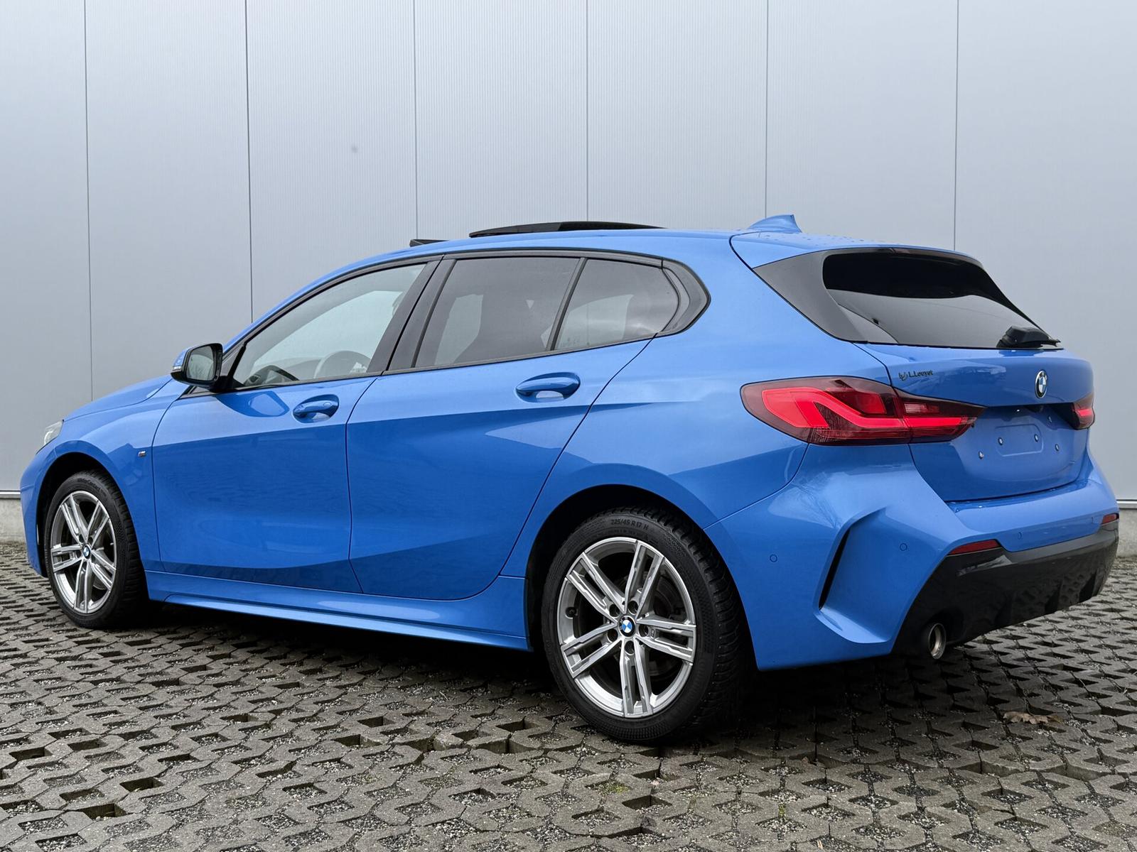 BMW 118 i M Sport SHADOW PANO HEAT MEMORY 17", миниатюра 6