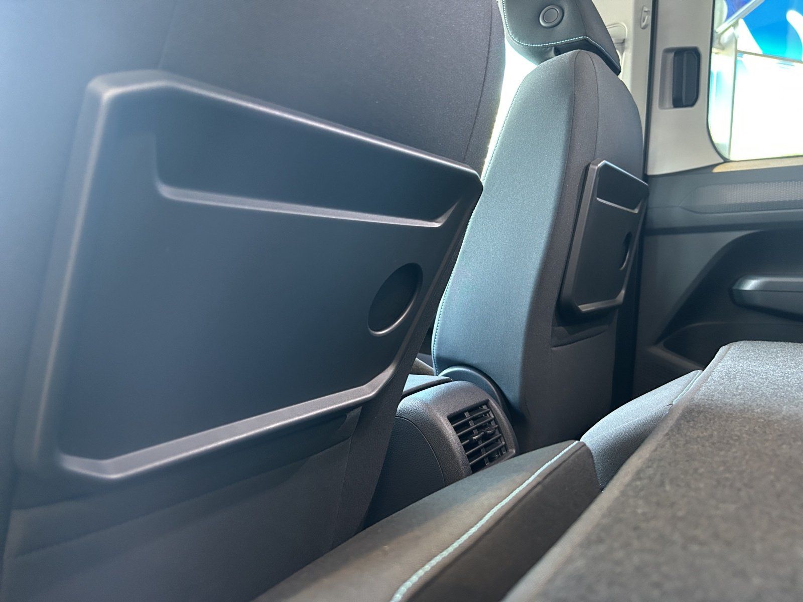 Fahrzeugabbildung Ford Tourneo Connect Active 122PS Kurz 7 Sitze