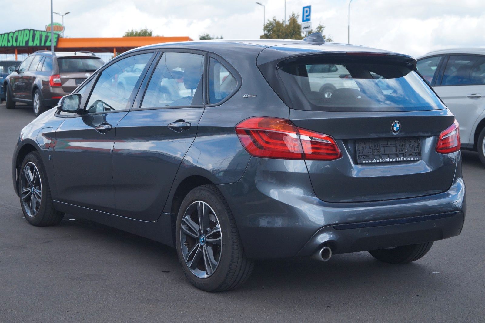 Fahrzeugabbildung BMW 225 xe Sport Line Active Tourer
