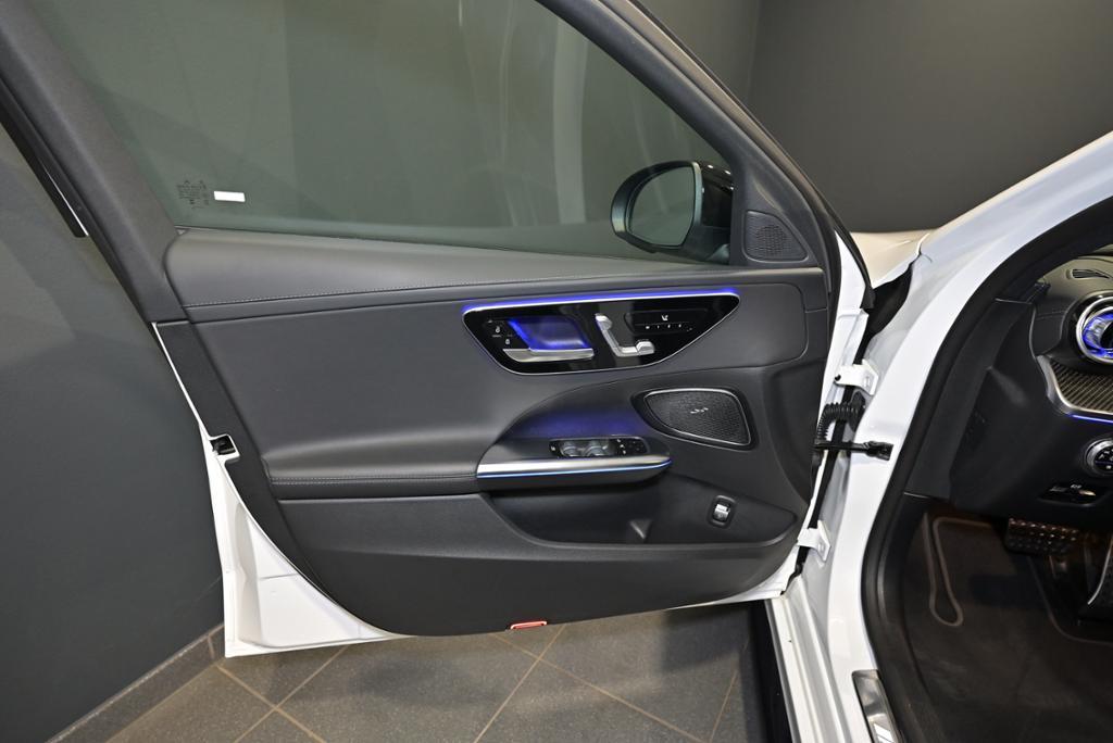 Mercedes-Benz C 43 T AMG 4M PANO/HUD/NIGHT/SOUND/360