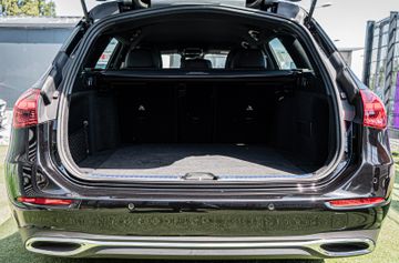 Fahrzeugabbildung Mercedes-Benz C180 T-Modell 9G-TRONIC KAM|LED|VIRTUAL|SPUR|KEY