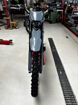 Sur-Ron Ultra Bee Hardenduro Komplettumbau - SUR-RON MOTORRAD