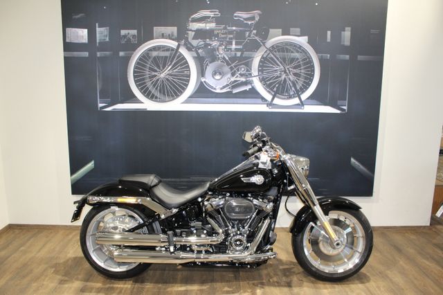 Harley-Davidson Fat Boy  FLFBS 114 Vivid Black