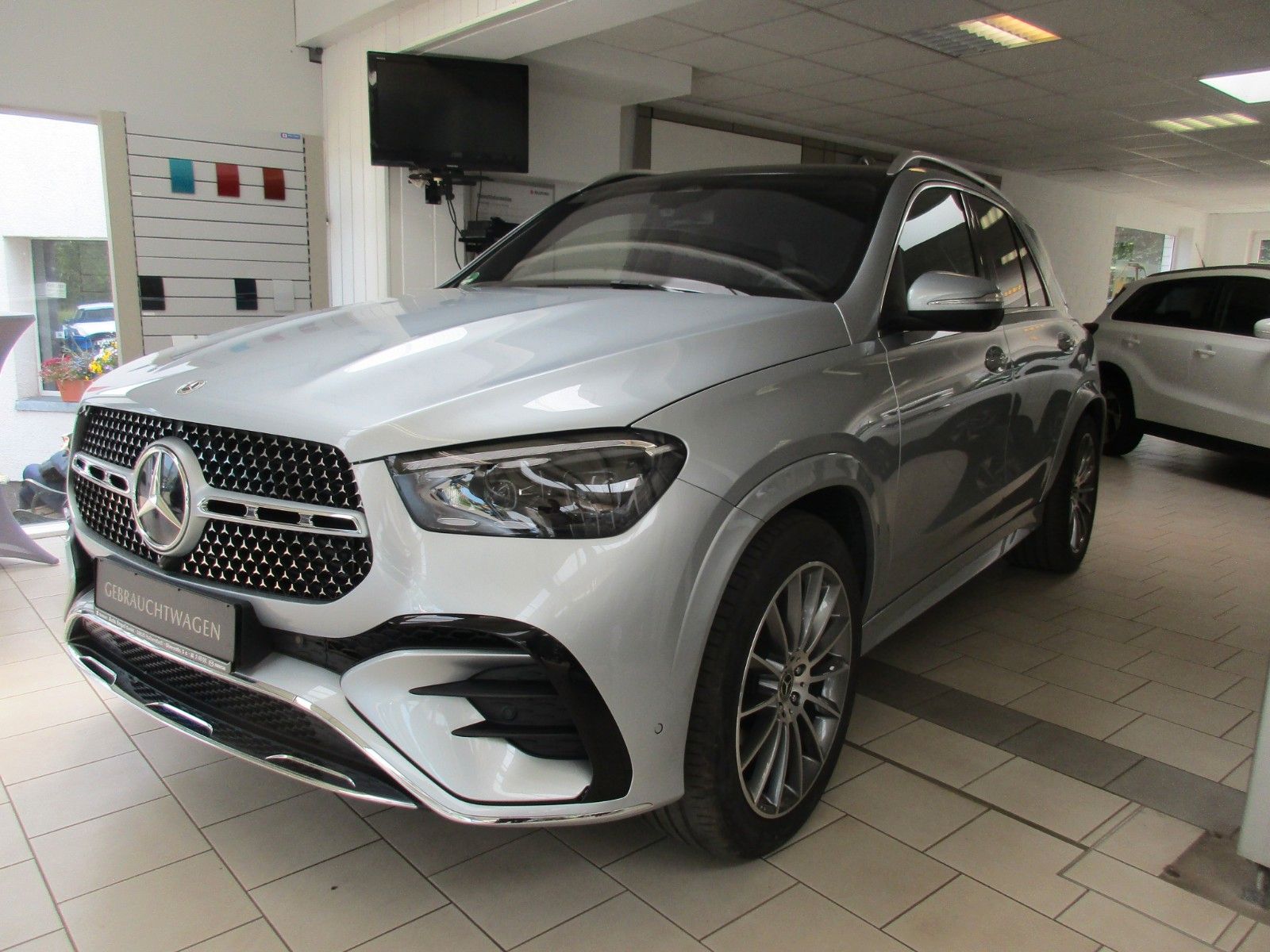 MERCEDES-BENZ GLE 350 de 4Matic EQ Hybrid/Pano/Burm/21"/Garant
