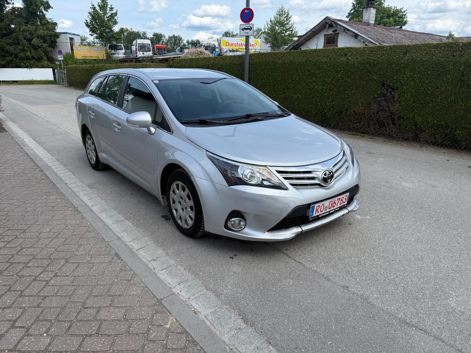 Toyota Avensis Kombi Basis