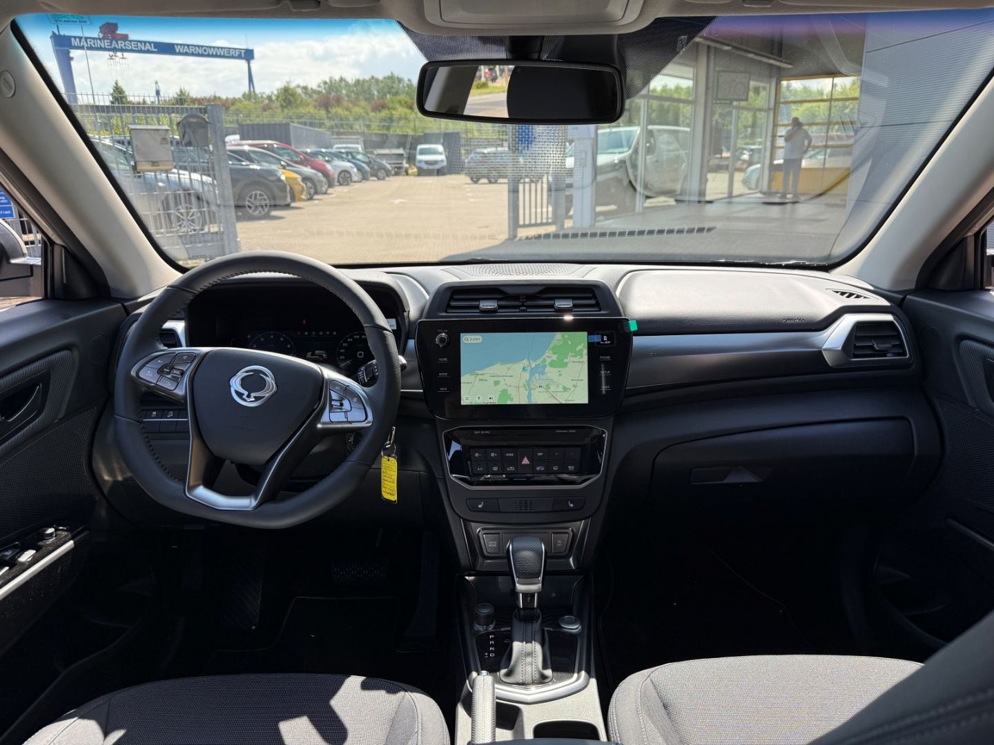 Fahrzeugabbildung KGM Tivoli Nomad 6/AT 2WD Sitzheizung+Rückfahrkamera