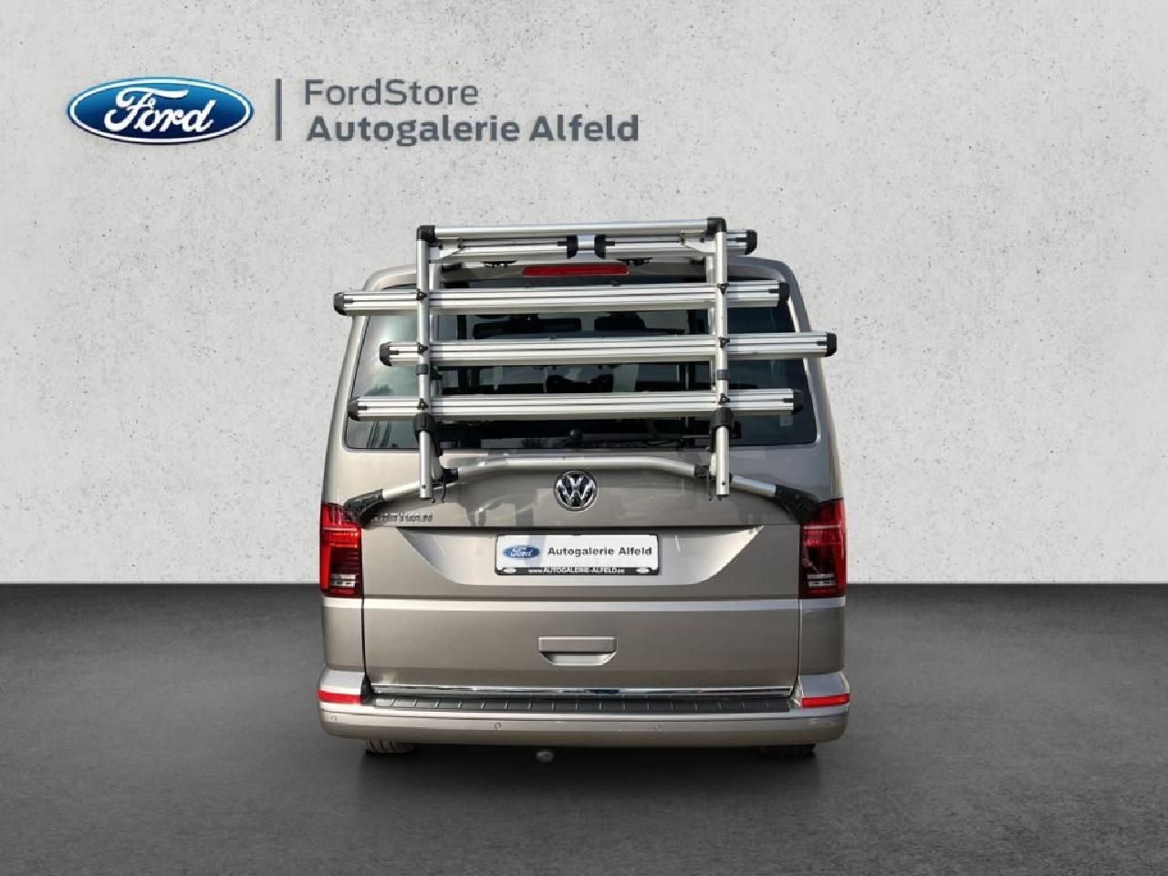 Volkswagen T6.1 Multivan Highline AHK ACC el. Schiebetüren foto 4