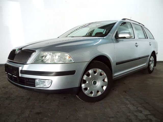 Skoda Octavia Combi Ambiente AHK Klima PDC ZV TUV