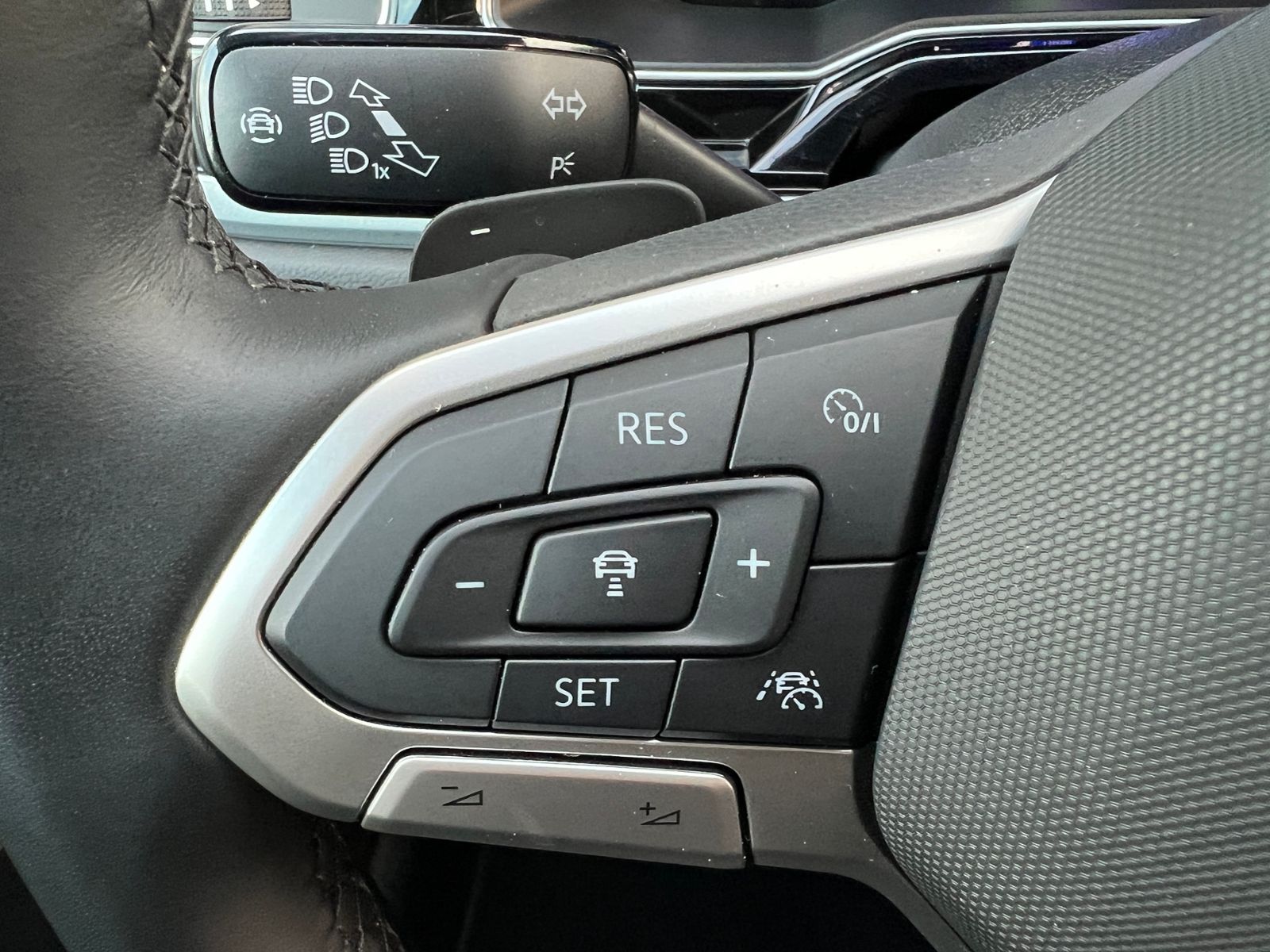 Fahrzeugabbildung Volkswagen Polo GOAL 1.0 TSI DSG *LED, App-Connect, 17'-LM*