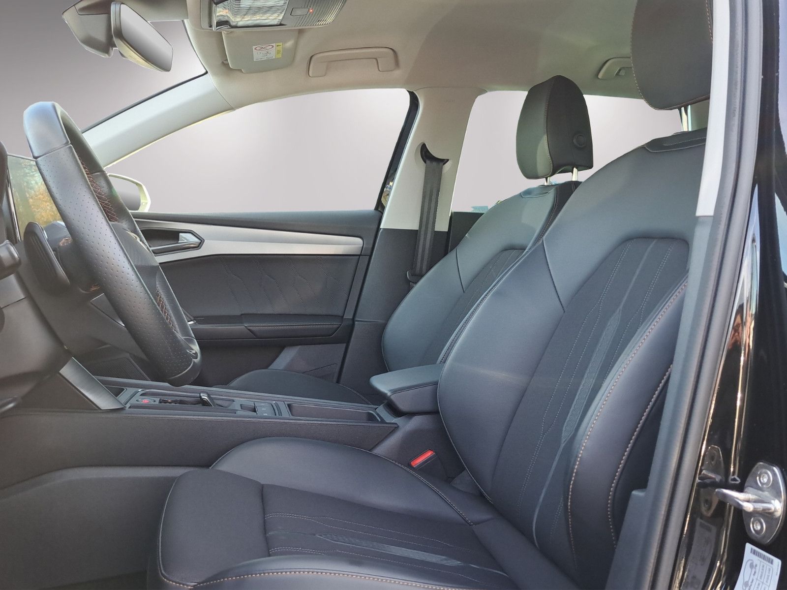 Leon Sportstourer 1.5 eTSI DSG Navi Kamera