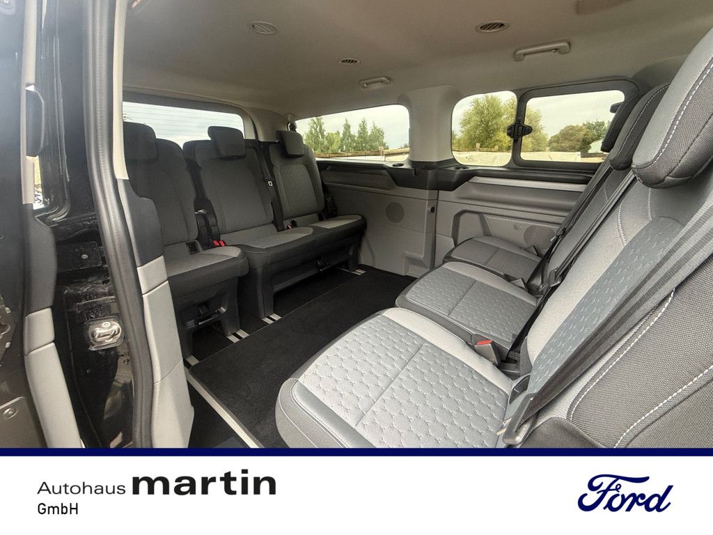 Fahrzeugabbildung Ford Tourneo Custom 2.0 EcoBlue 320 L2 Titanium FWD