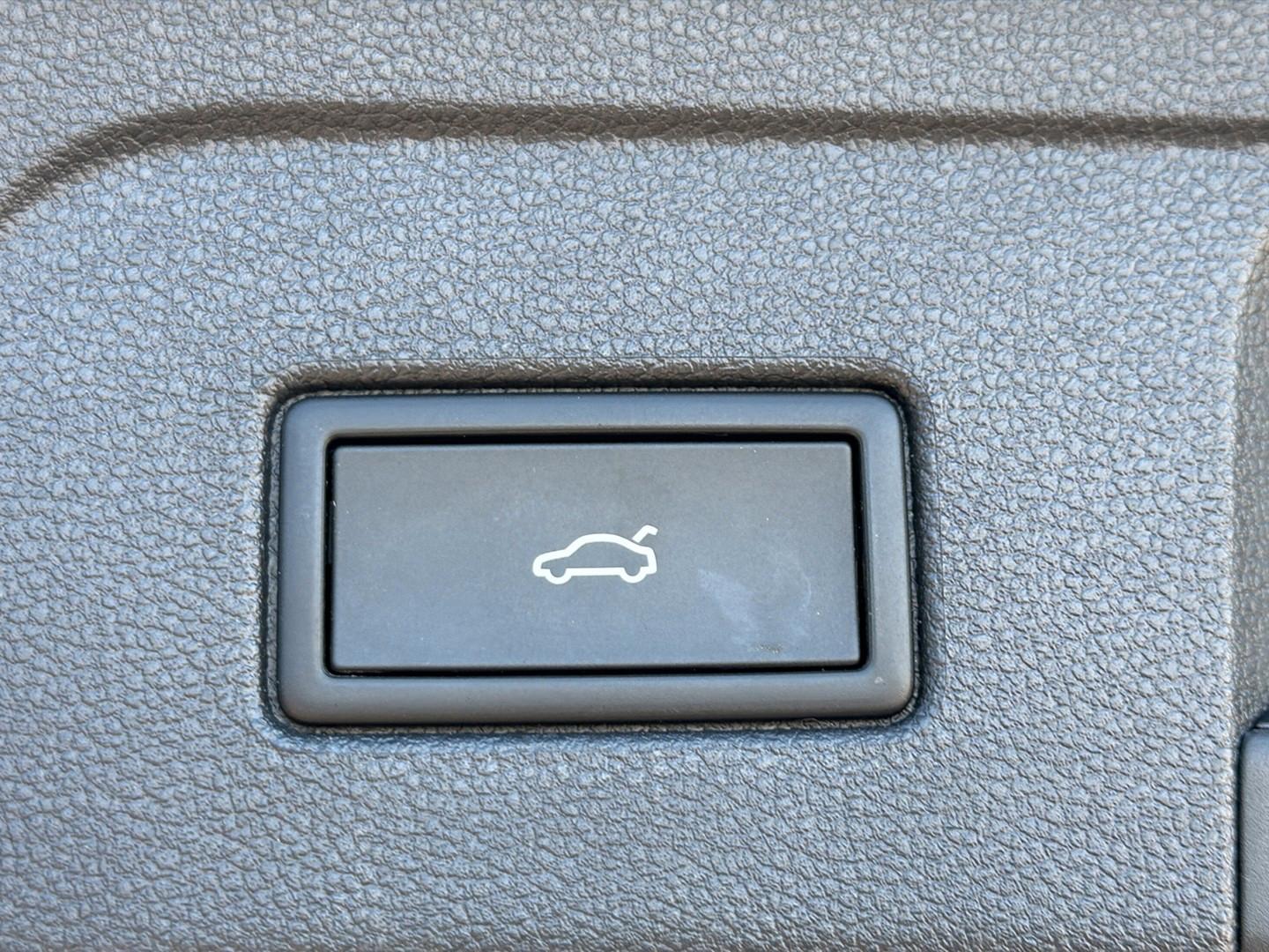 Volkswagen Touran Comfortline BMT/Start-Stop ACC PANO AHK, миниатюра 27
