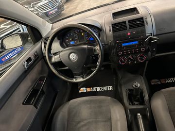 MYAUTOCENTER – Gebraucht- und Jahreswagen mit Werkstattservice in Pfaffenhofen Volkswagen Polo IV Comfortline *TÜV NEU*KLIMA*ELEKTR.FENSTE