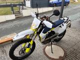 Husqvarna Enduro 701 - HUSQVARNA ENDURO