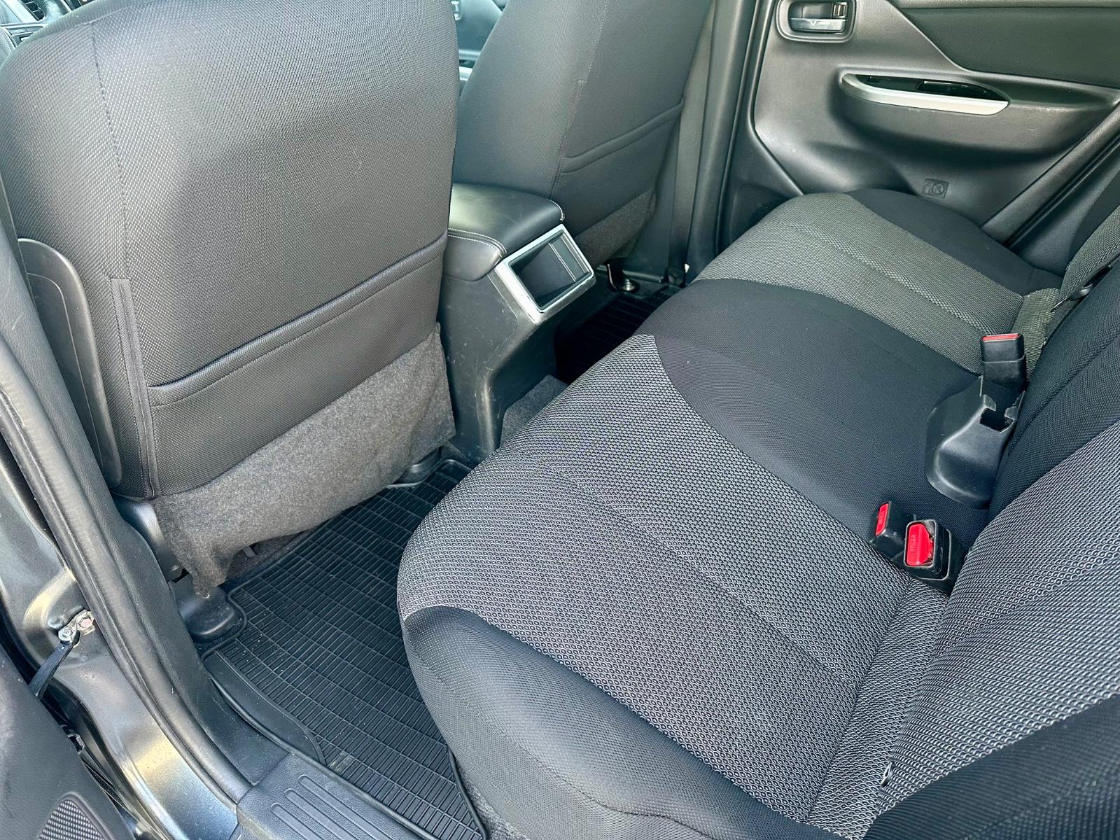 Mitsubishi L200 Plus Doppelkabine 4WD