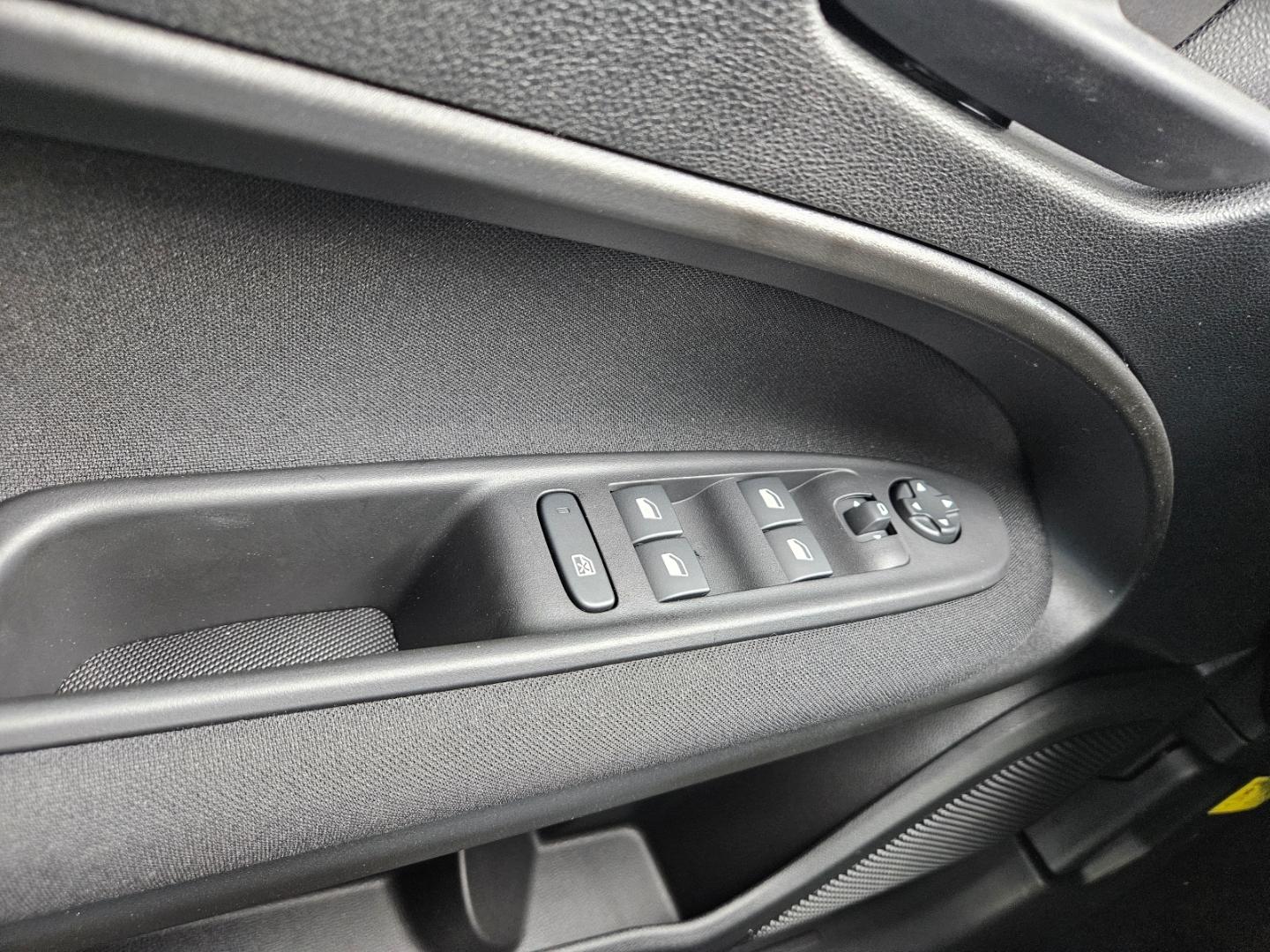 Fiat 600 1.2T Street - Klima - Apple Carplay /Android