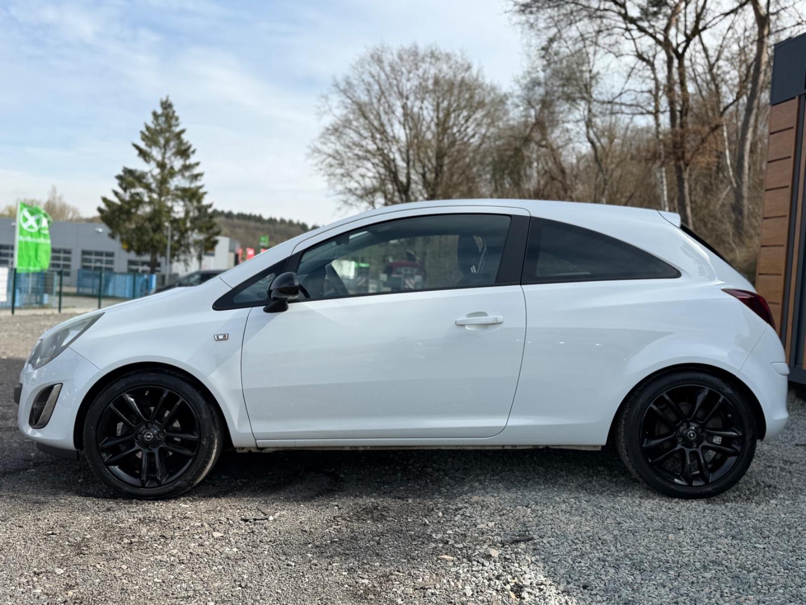 Opel Corsa D Color Edition/SHZ/LENKHZ/ALU/SPORT/MULTI