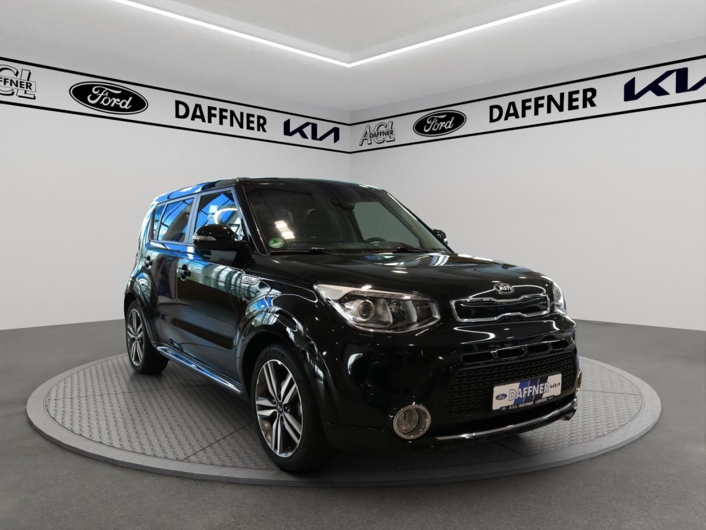 Fahrzeugabbildung Kia Soul Dream Team Navi Kamera Alu PDC Bluetooth