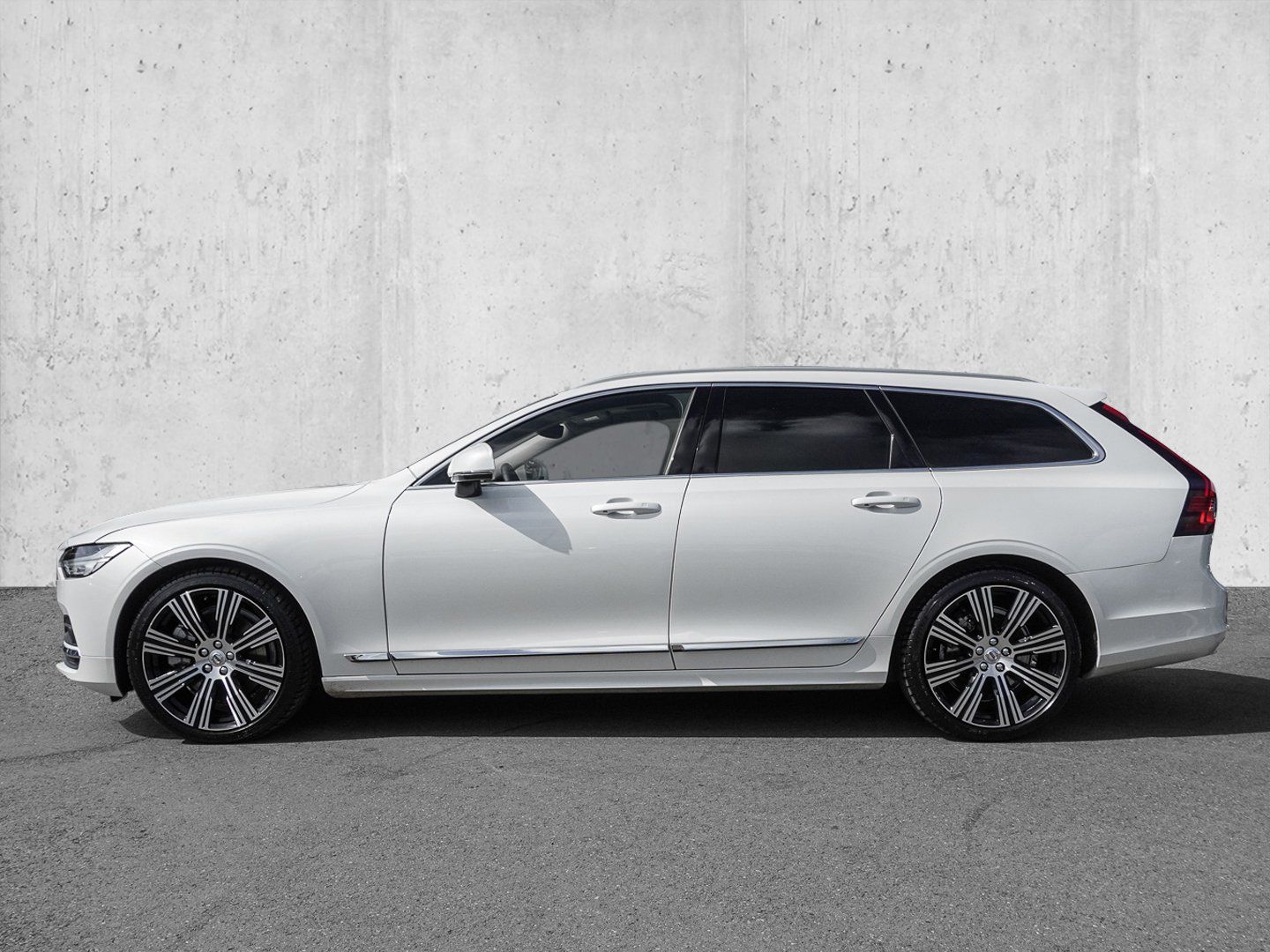 Volvo V90 B4 B Plus Bright STANDHZG PANO H&K 20ZOLL LE foto 5