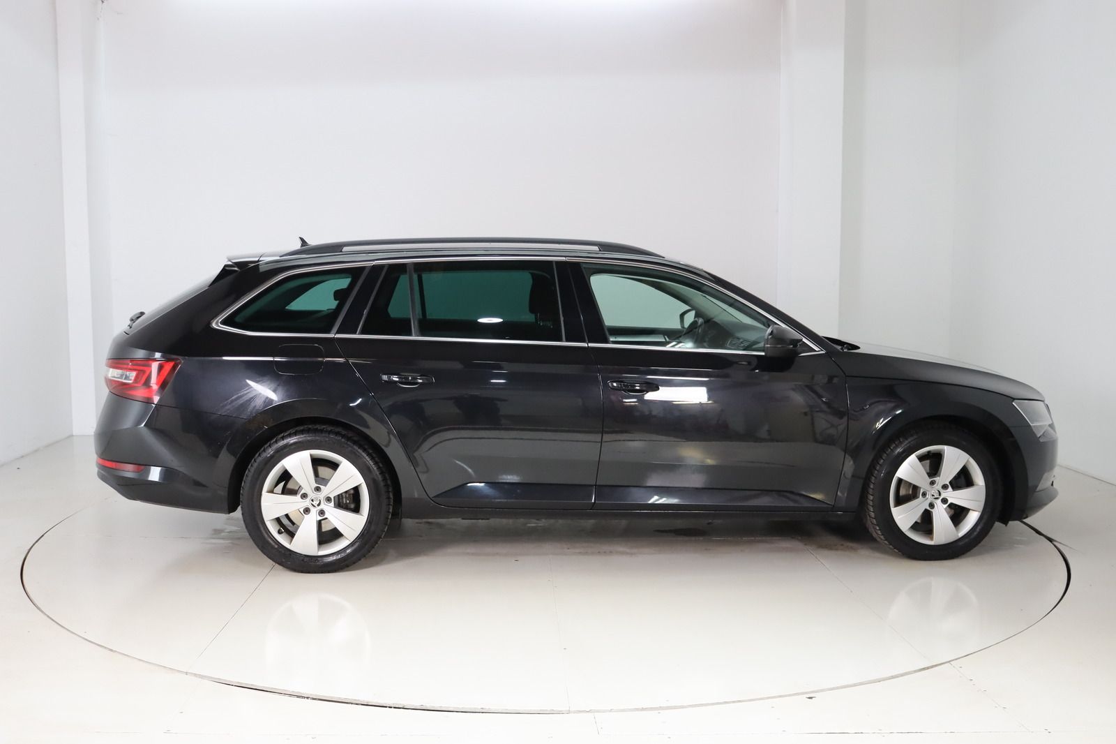 Fahrzeugabbildung SKODA Superb * Memory * PDC * Sithzg.