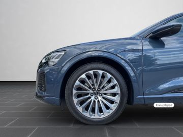 Audi Q8 e-tron - 8