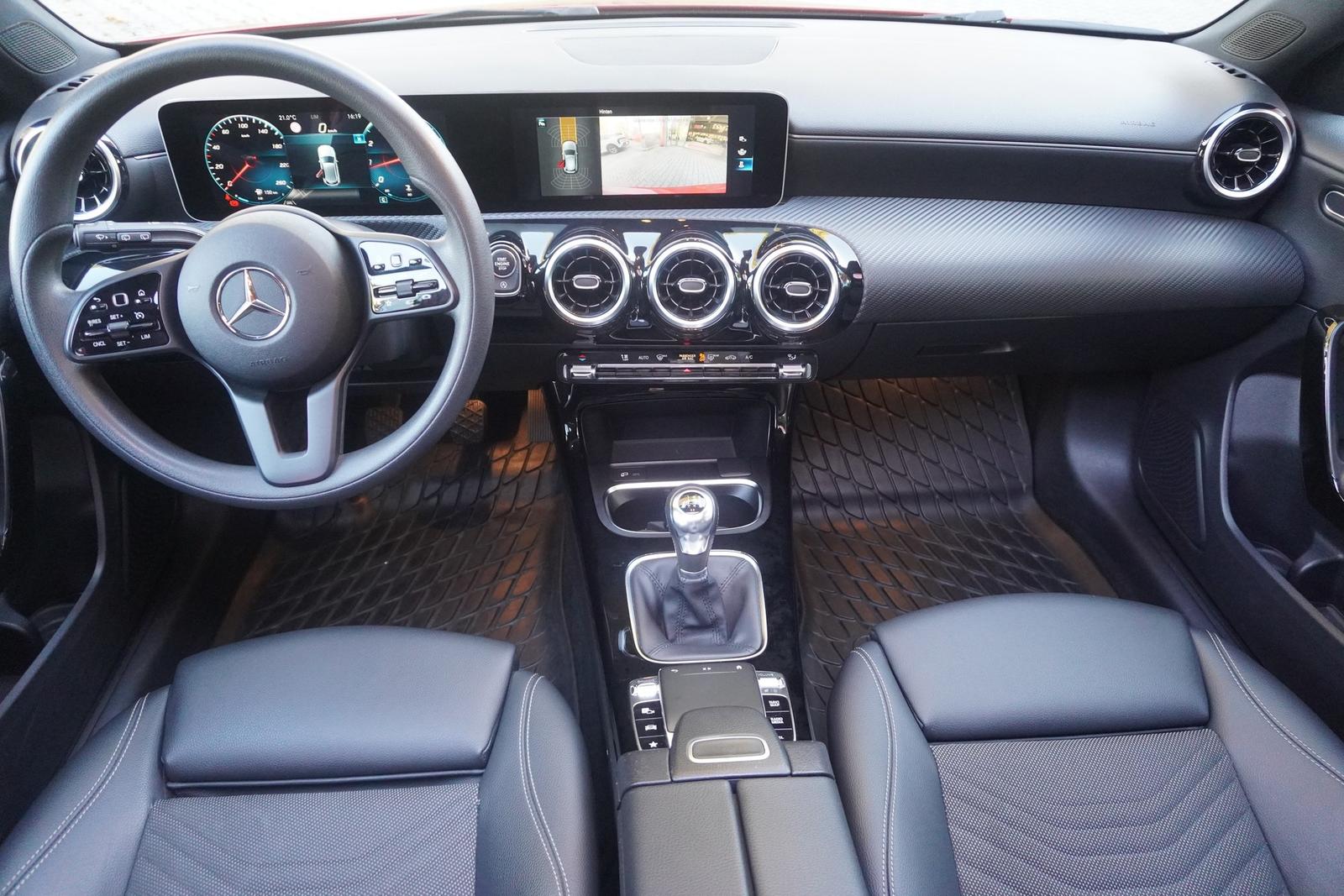 Mercedes-Benz A200 Progressive Navi Panorama Android Apple PDC