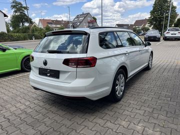 Volkswagen Passat Variant - 7