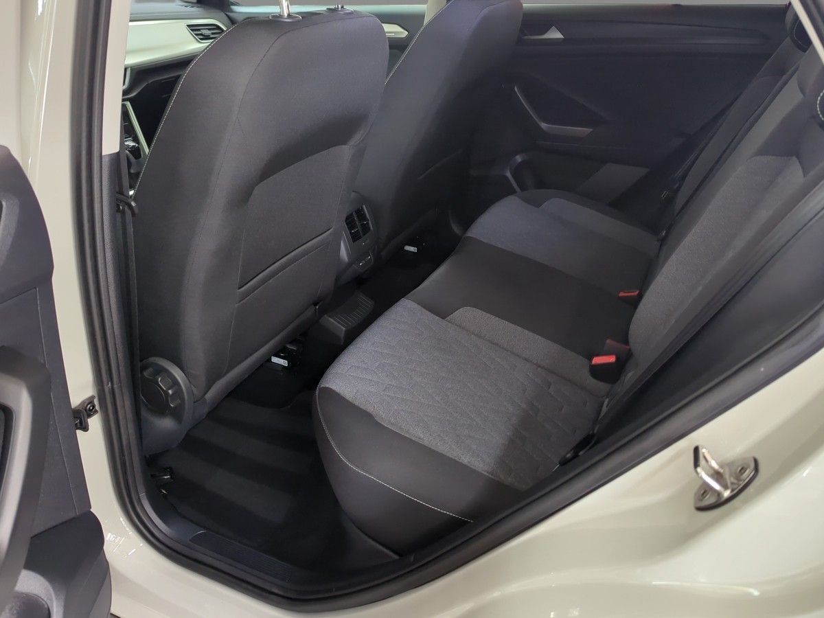Volkswagen T-Roc - Bild 8
