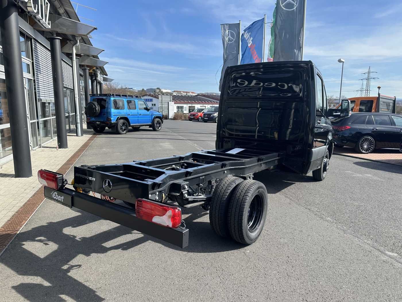 Fahrzeugabbildung Mercedes-Benz Sprinter 517 CDI 3665 9G Fahrgestell Klima MBUX