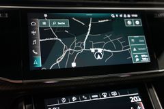 AUDI RSQ8 | Pano | Matrix | HuD | B&O | AHK | 23" AUDI RSQ8 | Pano | Matrix | HuD | B&O | AHK | 23"