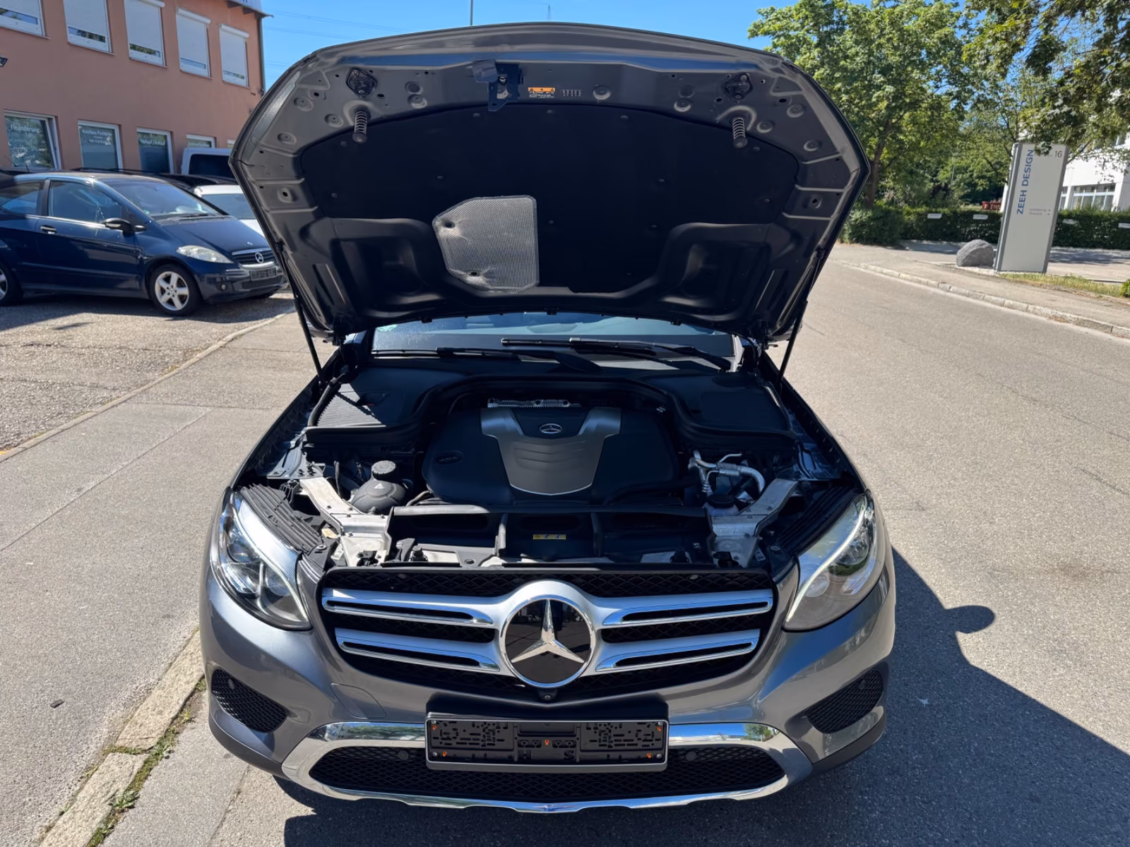 MERCEDES-BENZ GLC 350 D EXCLUSIVE / 9G / 4M / AIRM / LED / BURMEISTER / 360 /258 CH - HAYON ÉLECTRIQUE - TOIT OUVRANT - TOIT PANORAMIQUE