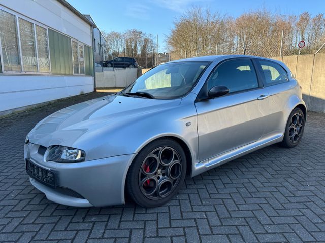 Alfa Romeo Alfa 147 3.2 V6 24V GTA Q2