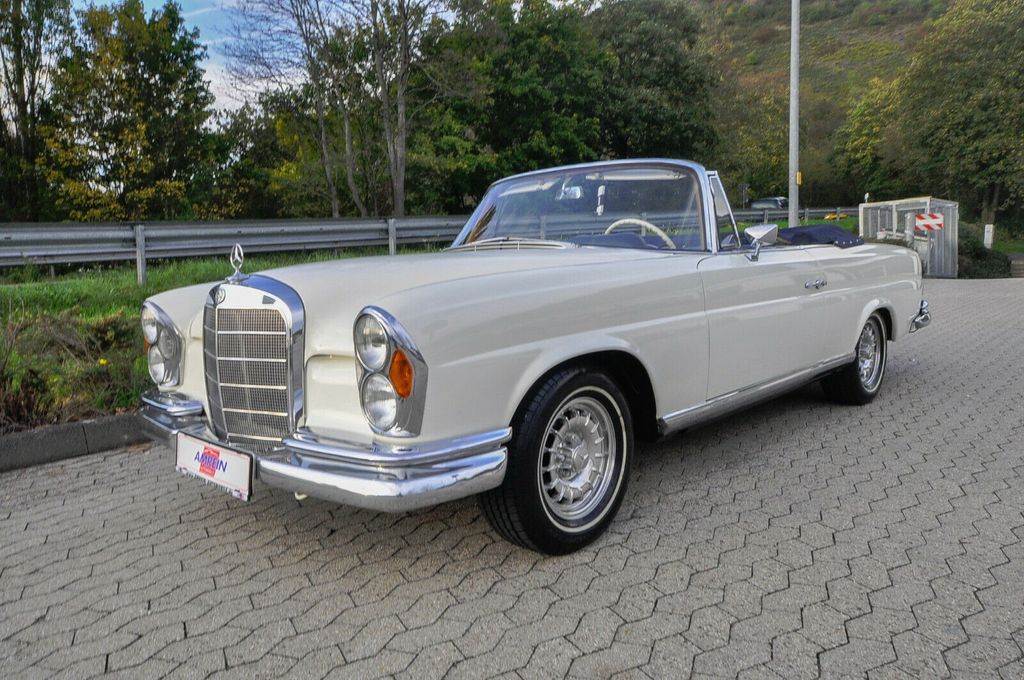 Mercedes-Benz 280