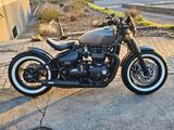 Triumph Bobber Black