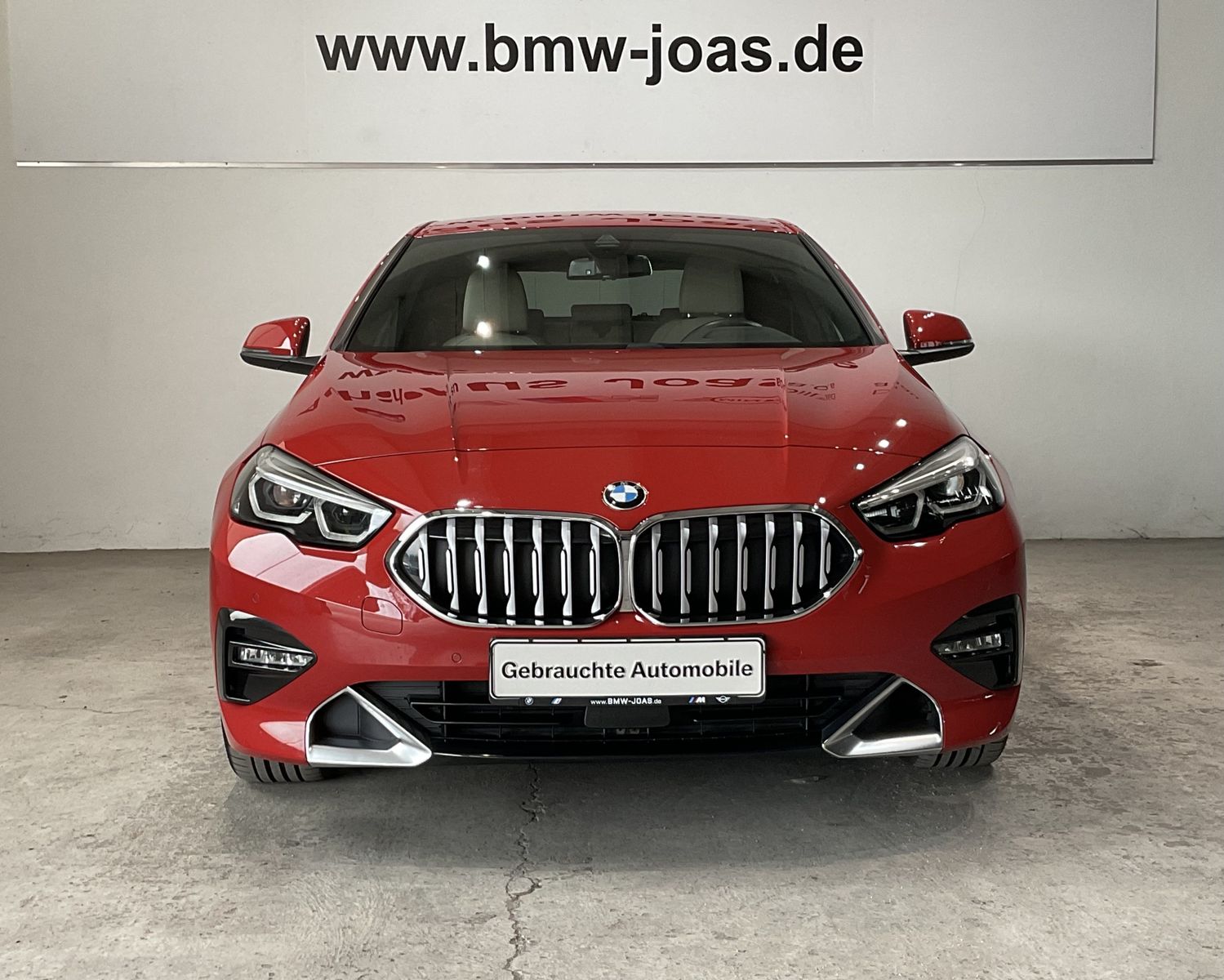 Fahrzeugabbildung BMW 220i xDrive Gran Coupé Luxury Line Head-Up HiFi