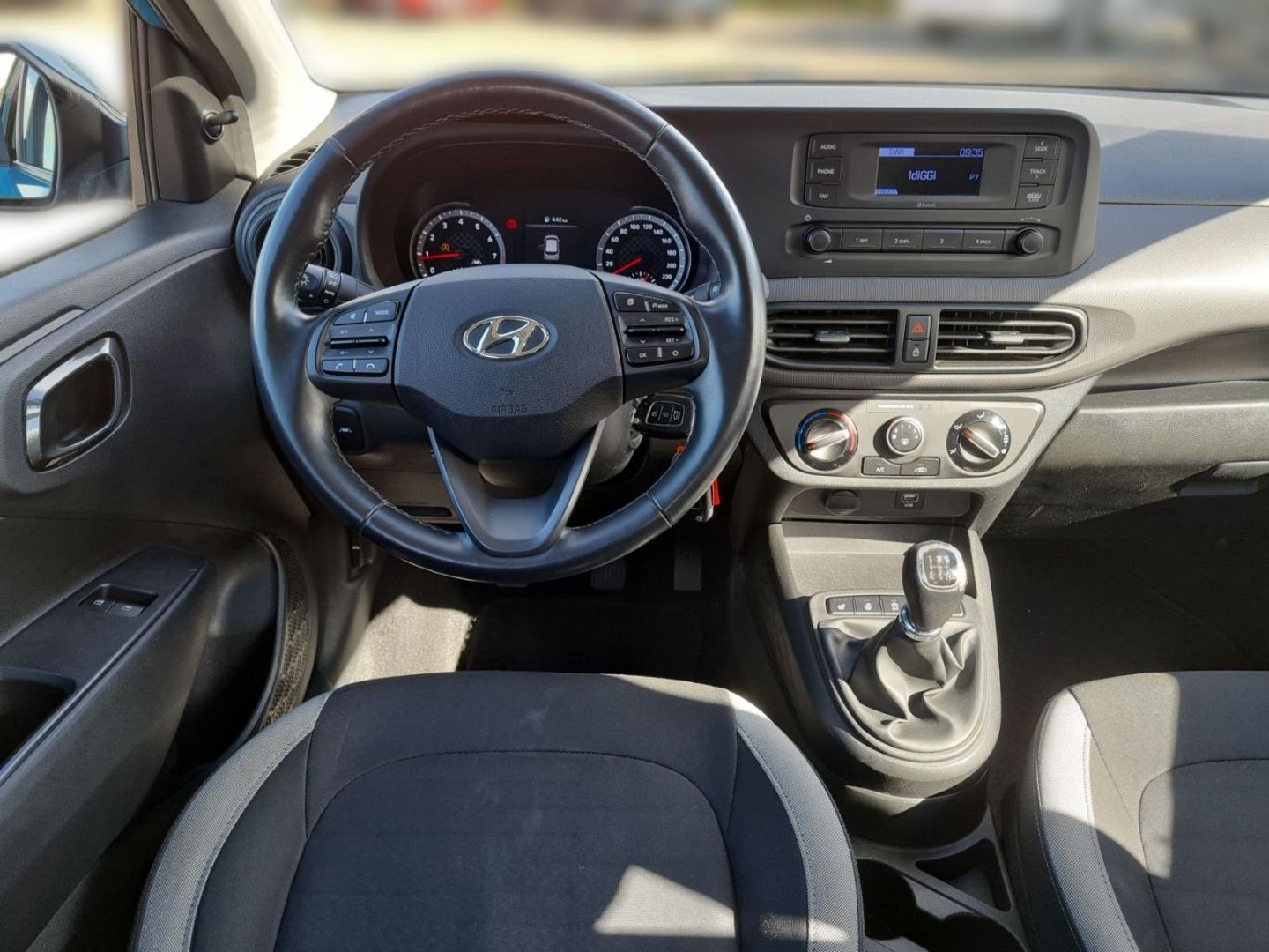 Fahrzeugabbildung Hyundai i10 New MJ21 1.0 Benzin M T Select Funktionspake