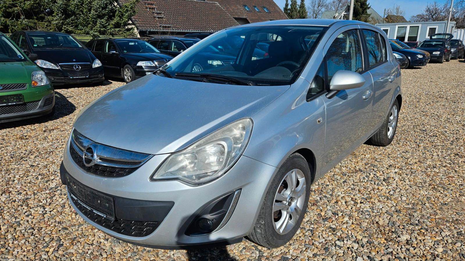 Opel Corsa 1.2 Edition Easytronic