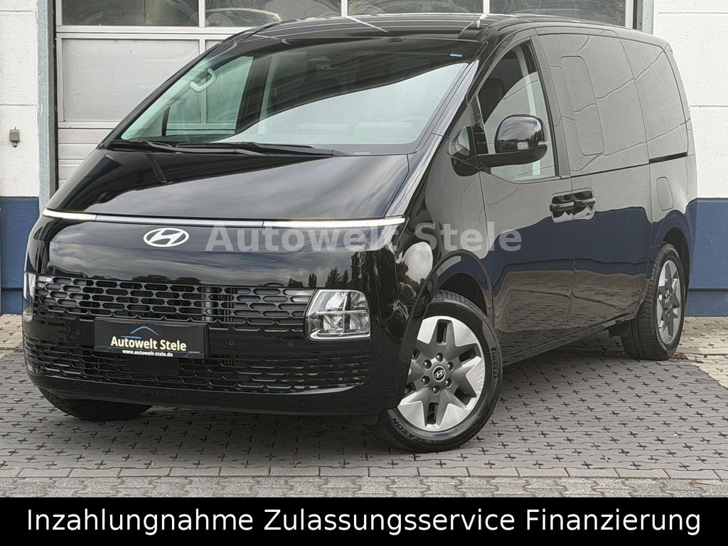Image of Hyundai STARIA