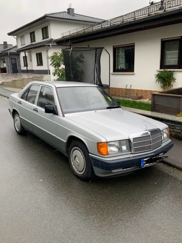 Mercedes-Benz 190