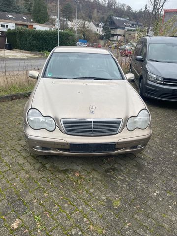 Mercedes-Benz C 240 C -Klasse Lim. C 240 Automatik/Alu/Klima