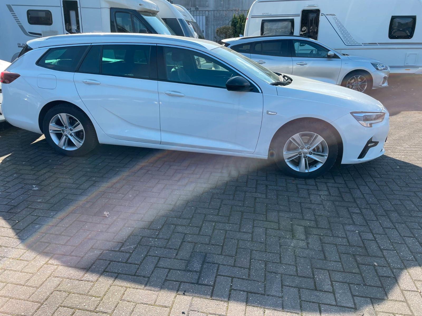 Opel Insignia B Sports Tourer Business Automat e.AHK