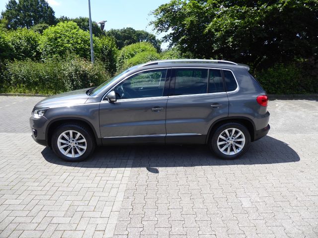 Volkswagen Tiguan 1.4 TSI BlueMotion Tech Sport & Style