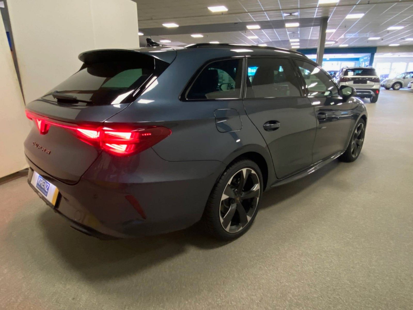 Fahrzeugabbildung CUPRA Leon ST 1.5 eTSI DSG FACELIFT MHEV+5 J. GARANTIE