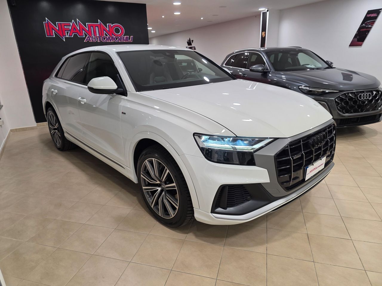 AUDI Audi Q8 50 TDI 286 CV quattro tiptronic Sport